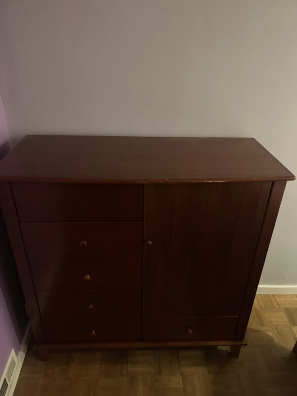 6 drawer dresser with cupboard (tall) - Image 5