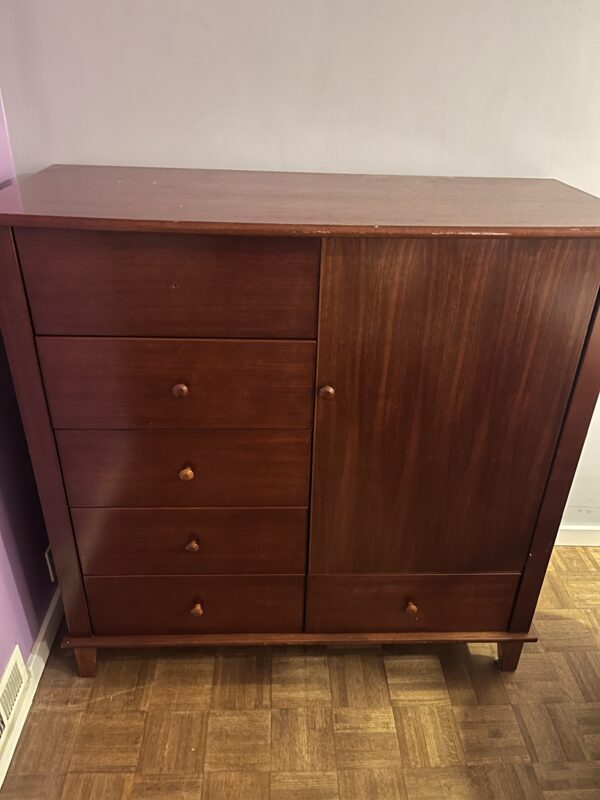 6 drawer dresser with cupboard (tall) - Image 2