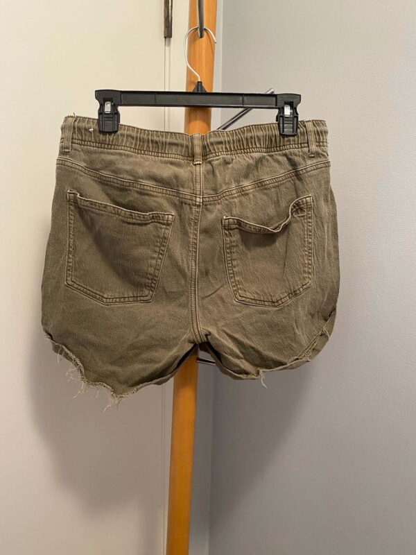 American Eagle Stretch Green Khaki Shorts Size 10 - Image 3