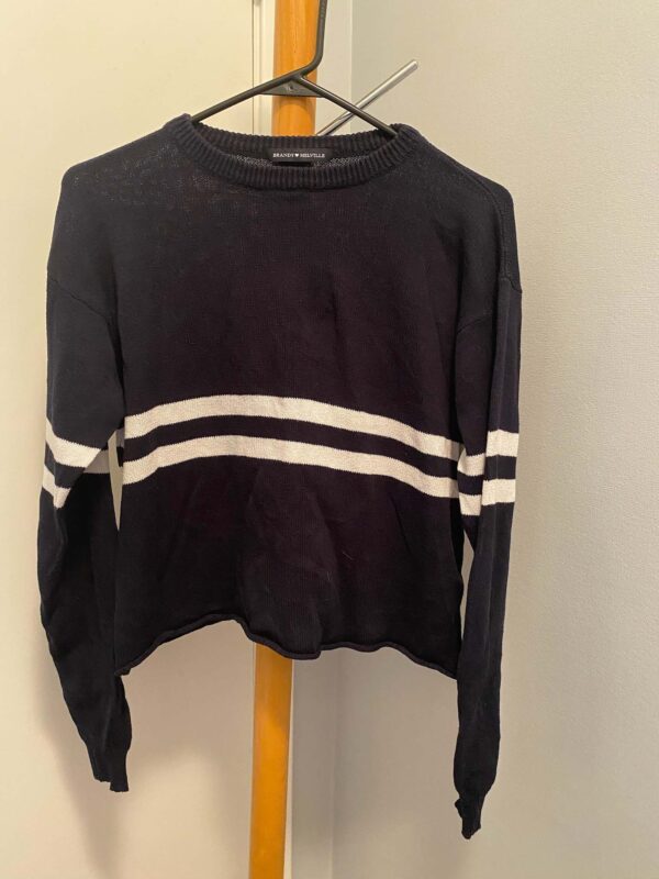 Brandy Melville Long Sleeve Sweater Size S